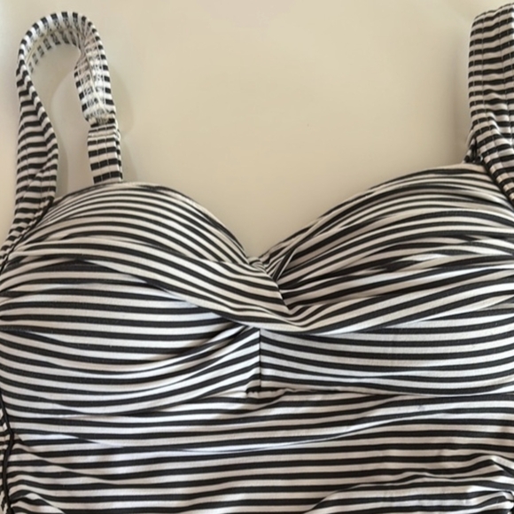 Nip Tuck Swim Womens Sorrento Navy Stripe Joanne One Piece Swimsuit - Picture 3 of 7